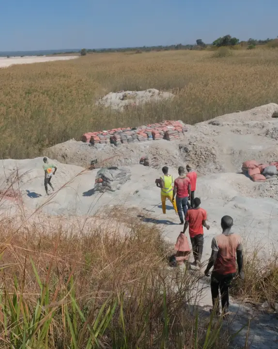 DIGGERS AND MERCHANTS